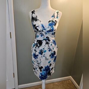 Bisou Bisou White and Blue Floral Midi Dress Women's Size 6 With Pockets